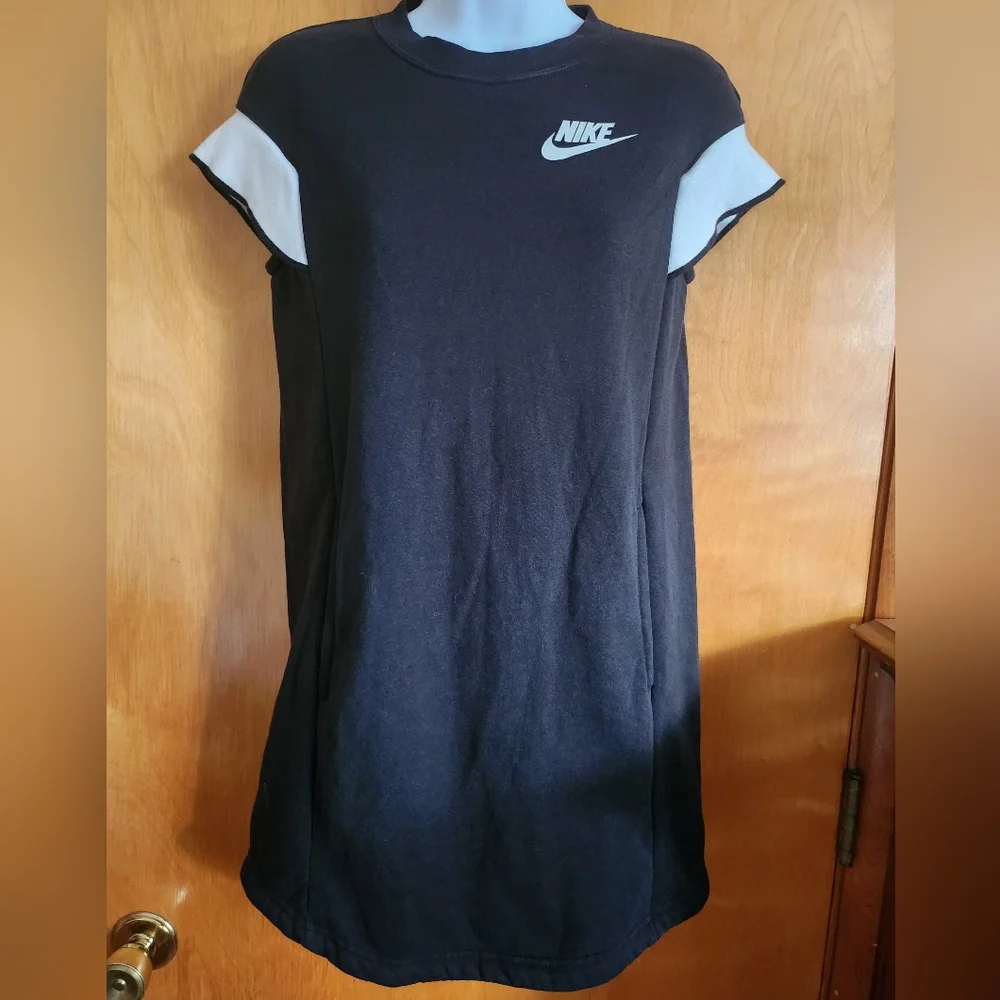 Girls Nike Black Dress Comfy Size L